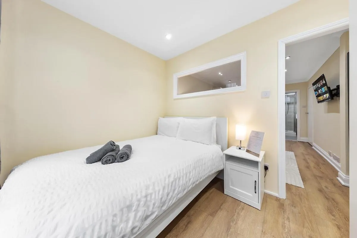Cosy One Bedroom Apartment - London Bridge 0*,  Velká Británie